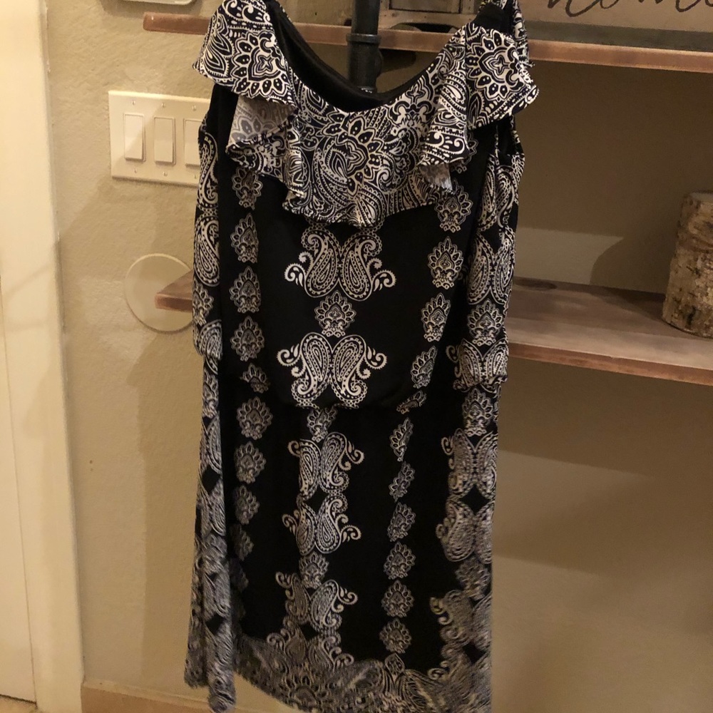 Printed black dress